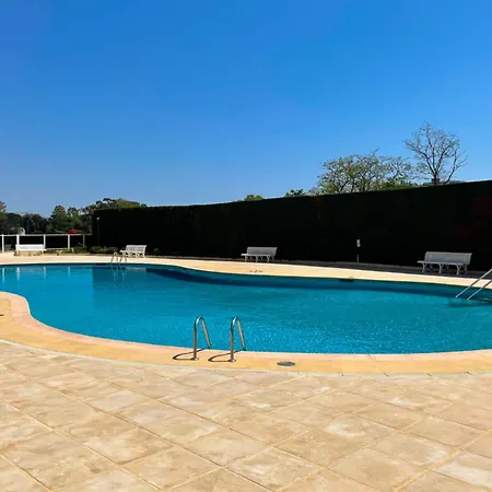 Apartment 46 M Nest With Shared Pool
