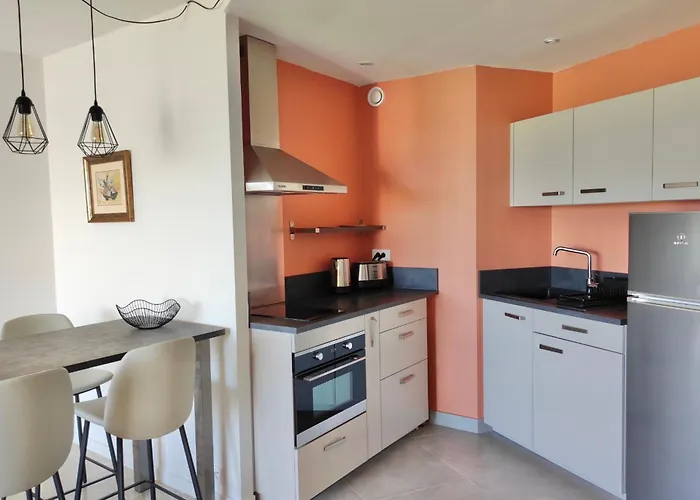 46 M Nest With Shared Pool Апартаменты *